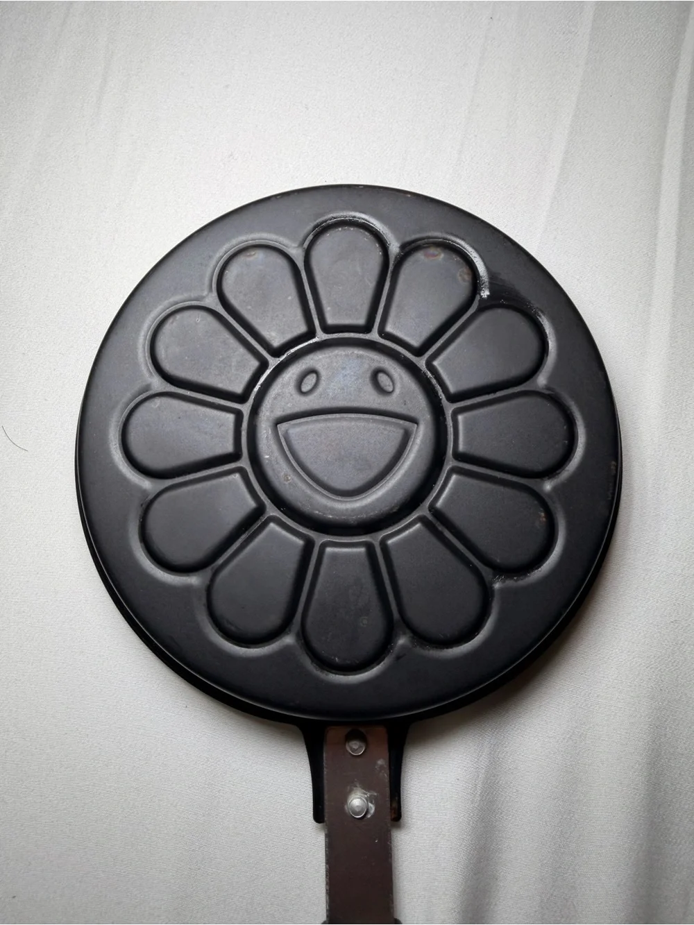 Takashi Murakami × Smart Magazine Flower Pancake Maker Used